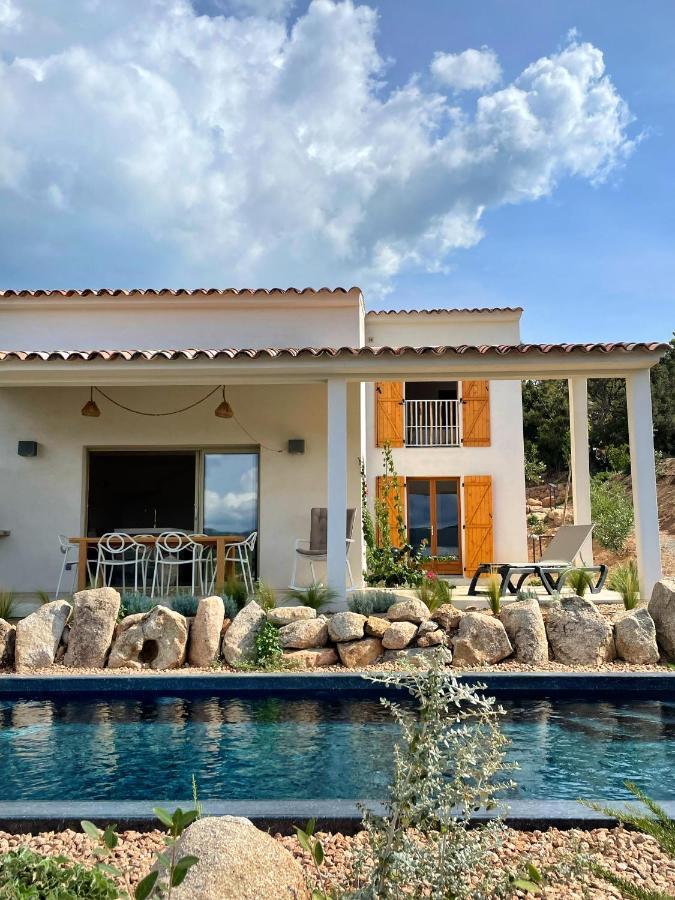 Villa A Casa Di Santa Giulia